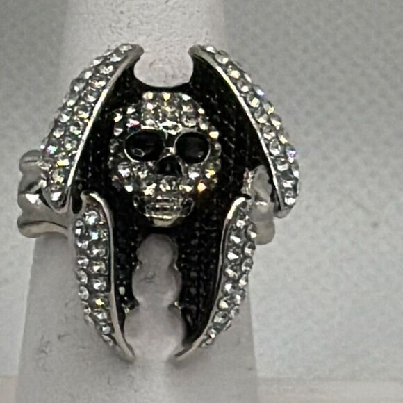 Brand New!! Size 12 Black and clear rhinestone encrusted skull and bat wing ring - Picture 2 of 6